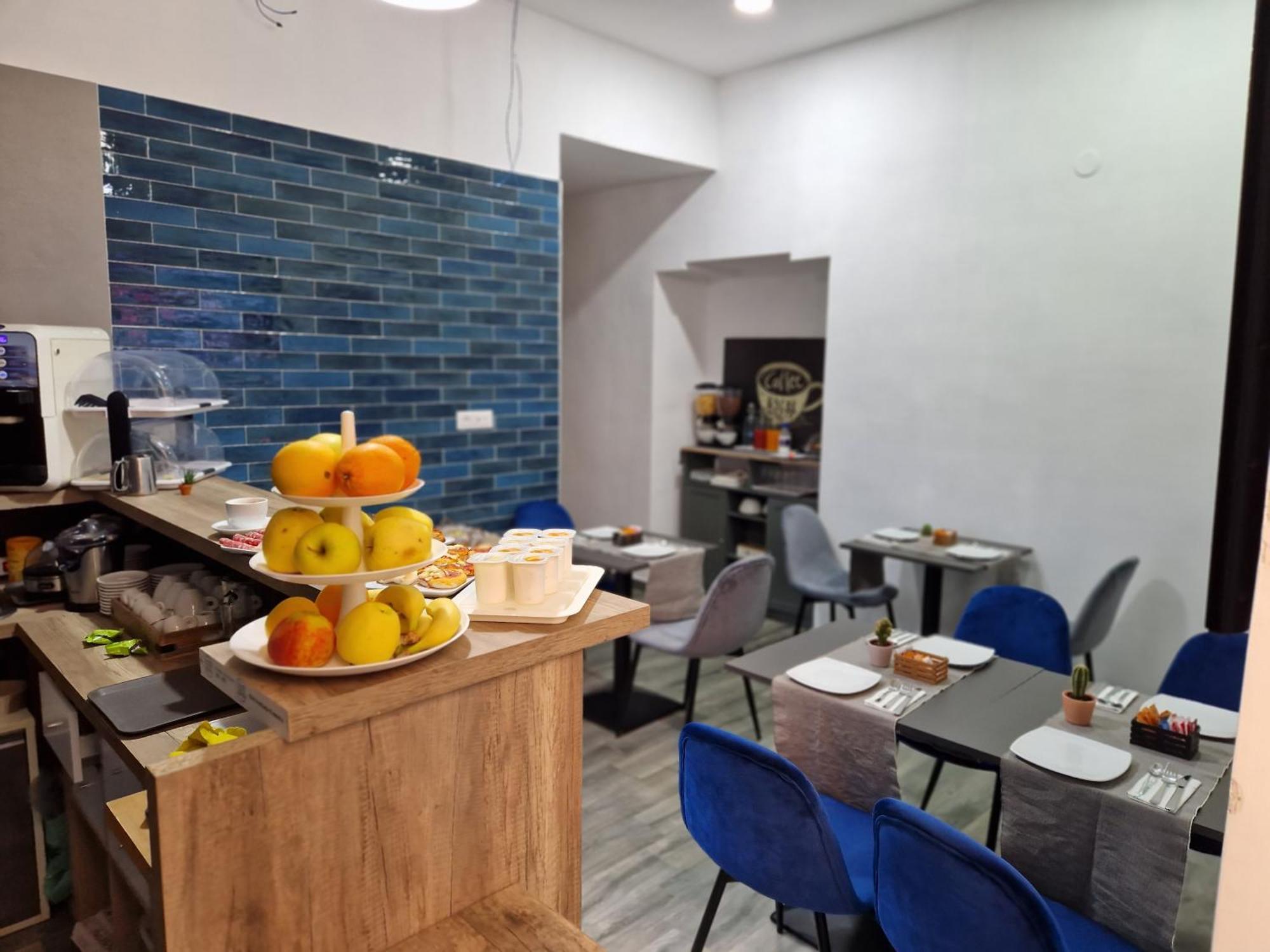 Center Bed & Breakfast 2*