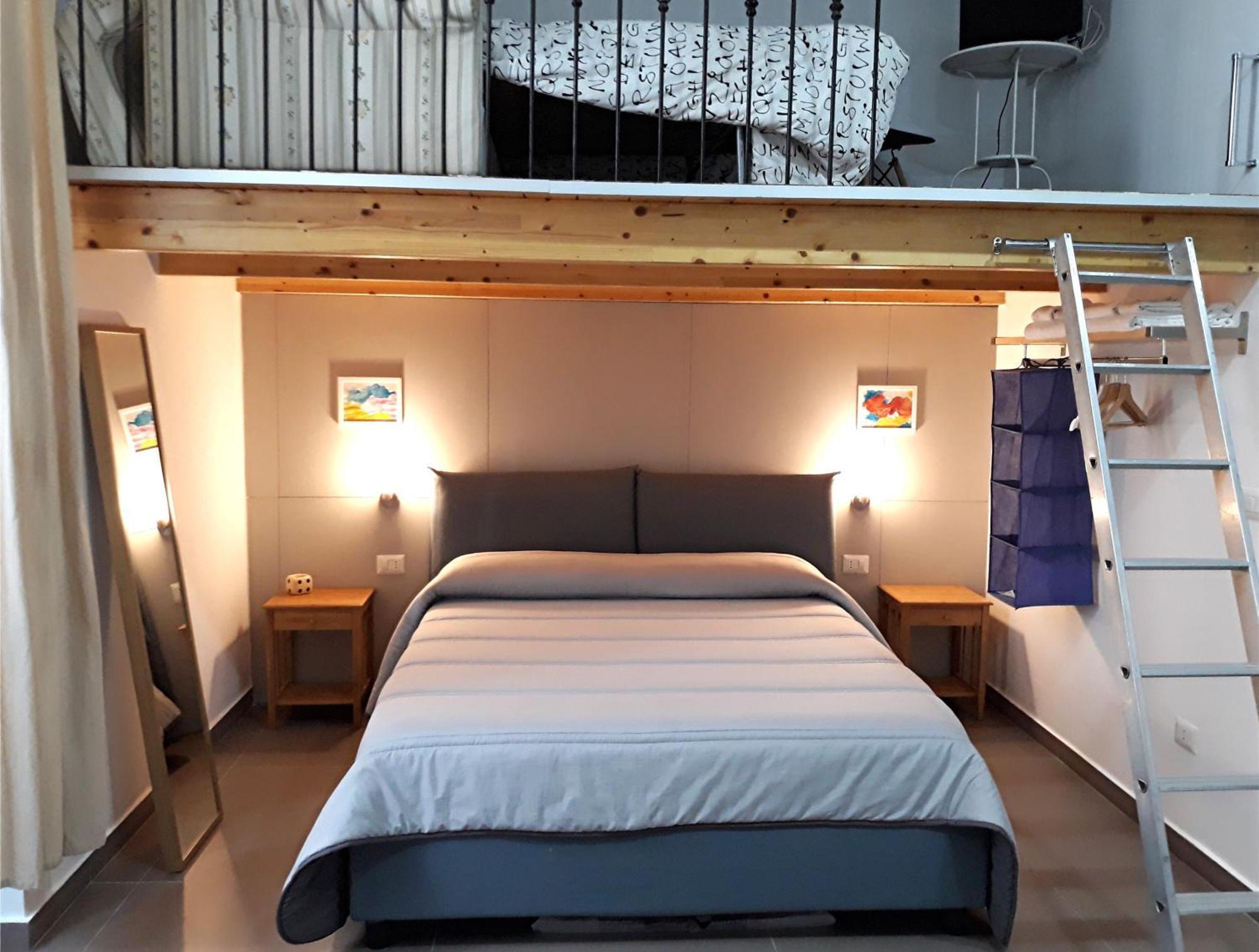 Center Bed & Breakfast